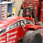 studera utomlands på swinburne university of technology, australien, melbourne, F1 car, red, garage,
