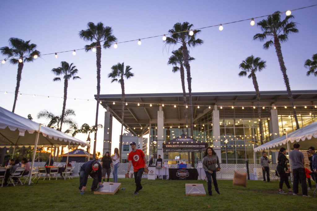 studenter, cauf, Fullerton, game night, student activity, CSU Fullerton, titans, studera utomlands, usa, kalifornien, 