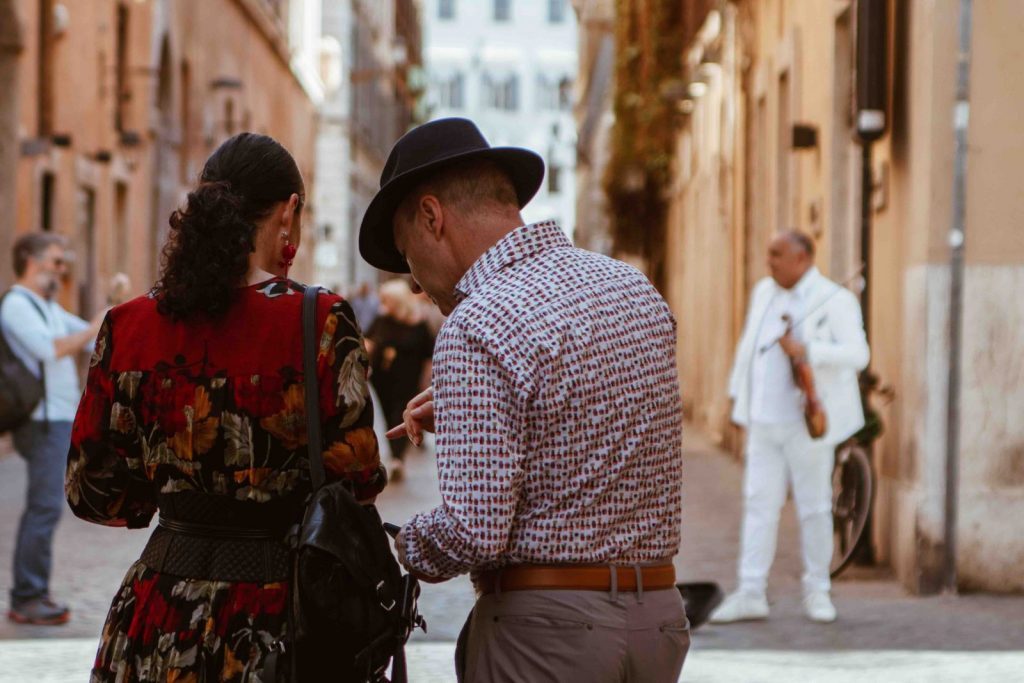 Konversation mellan man och kvinna, Italien