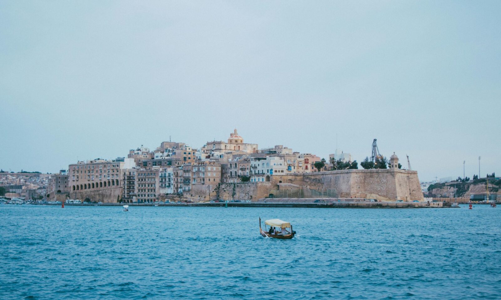 Vy över hav i malta